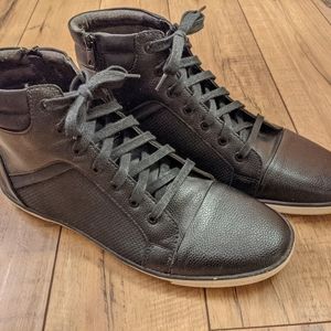 Unlisted by Kenneth Cole Crown Worthy Sneaker